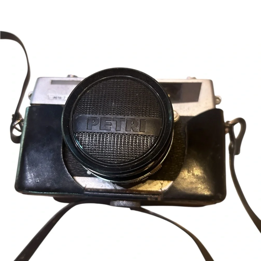Petri 7S 35 mm Rangefinder Camera, F2.8 lens-semi functional-Japan—Vintage